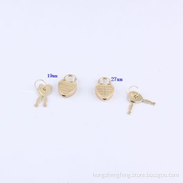 Manufacturer Supply Fancy Brass Color Heart Shape Mini Padlock